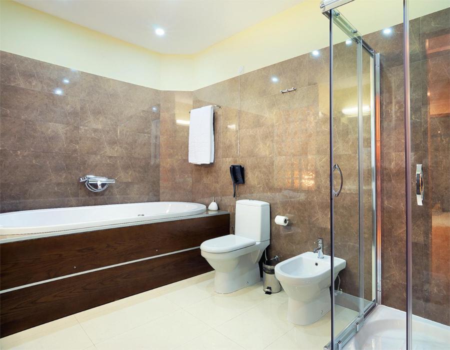 Hotel Turist Kraljevo Rom bilde