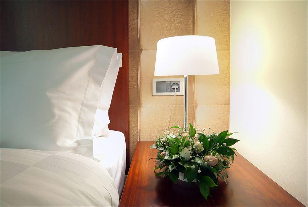 Hotel Turist Kraljevo Rom bilde
