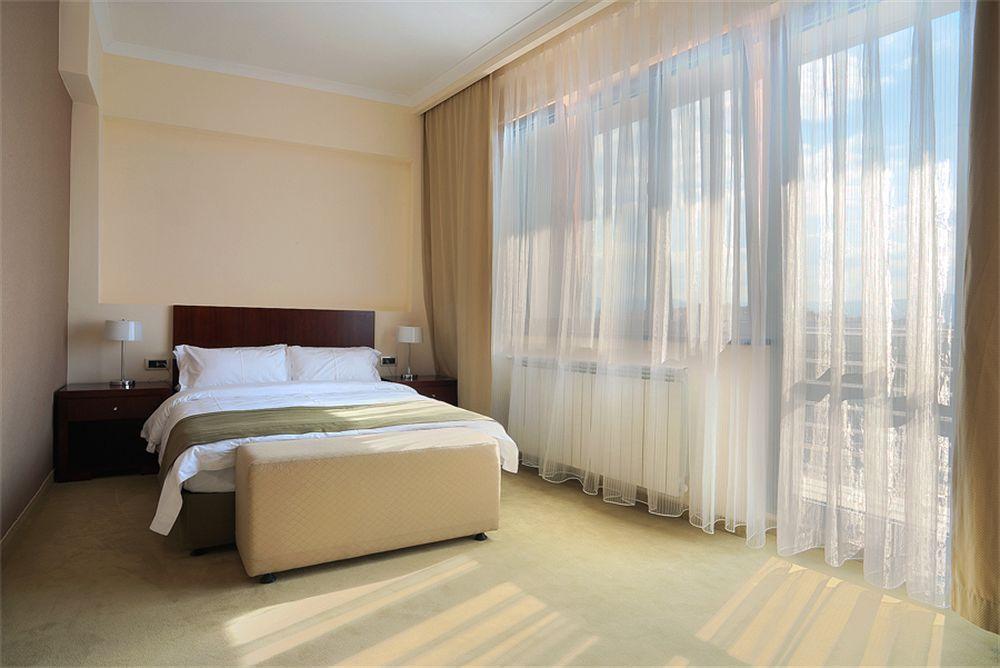 Hotel Turist Kraljevo Rom bilde
